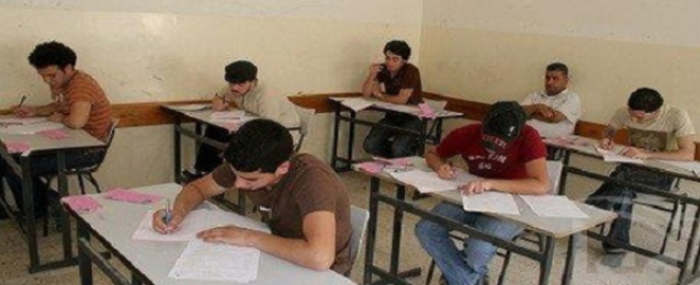 إلغاء امتحان طالب بالإعدادية لمحاولته الغش وهروبه بكراسة الاجابة