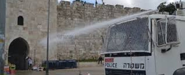 الاحتلال الاسرائيلي يستقدم سيارات المياه العادمة بالقدس المحتلة
