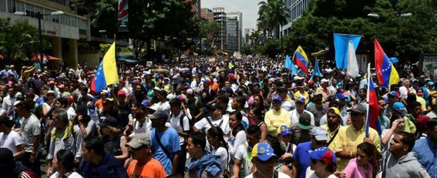 اعتقال اثنين من زعماء المعارضة الفنزويليين في أعقاب انتخاب الجمعية التأسيسية